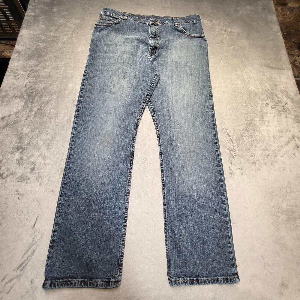Wrangler Jeans Mens 37x30 Blue Straight Fit Stretch Denim Pants Medium Wash